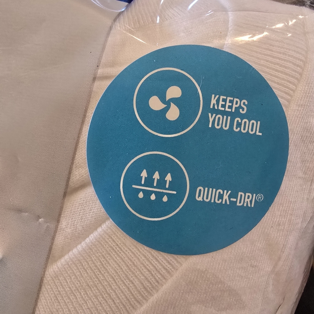 Stafford White Quick-Dri Crew Neck T-Shirts - Picture 2 of 4